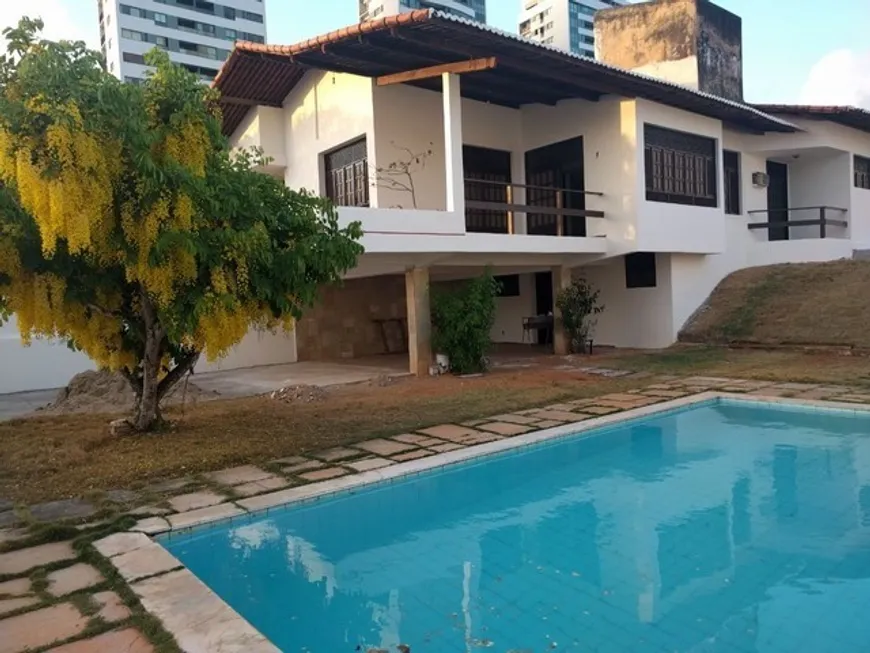 Foto 1 de Casa com 4 Quartos à venda, 1000m² em Capim Macio, Natal