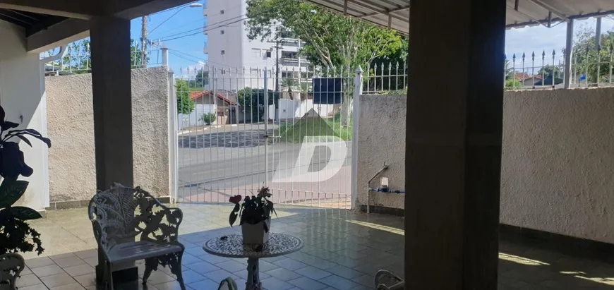 Foto 1 de Casa com 3 Quartos à venda, 161m² em Jardim Flamboyant, Campinas