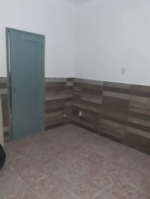 Foto 1 de Casa com 1 Quarto para alugar, 50m² em Encantado, Rio de Janeiro