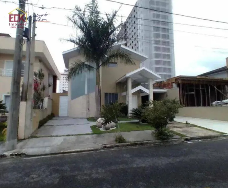 Foto 1 de Casa de Condomínio com 3 Quartos à venda, 180m² em Villa Branca, Jacareí