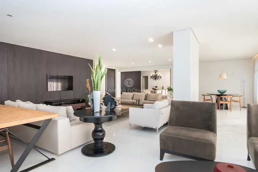 Foto 1 de Apartamento com 4 Quartos à venda, 410m² em Serra, Belo Horizonte
