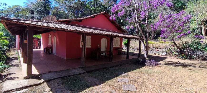 Foto 1 de Casa de Condomínio com 3 Quartos à venda, 150m² em , Brumadinho