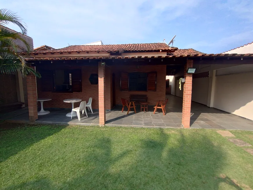 Foto 1 de Casa com 2 Quartos à venda, 111111m² em Jaconé, Saquarema