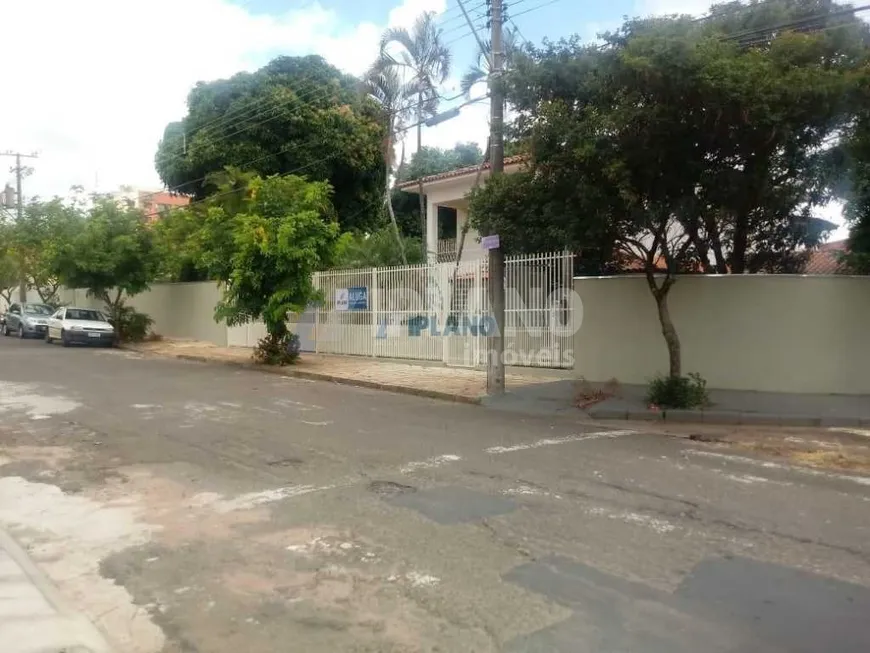 Foto 1 de Imóvel Comercial com 4 Quartos para alugar, 600m² em Jardim Macarengo, São Carlos