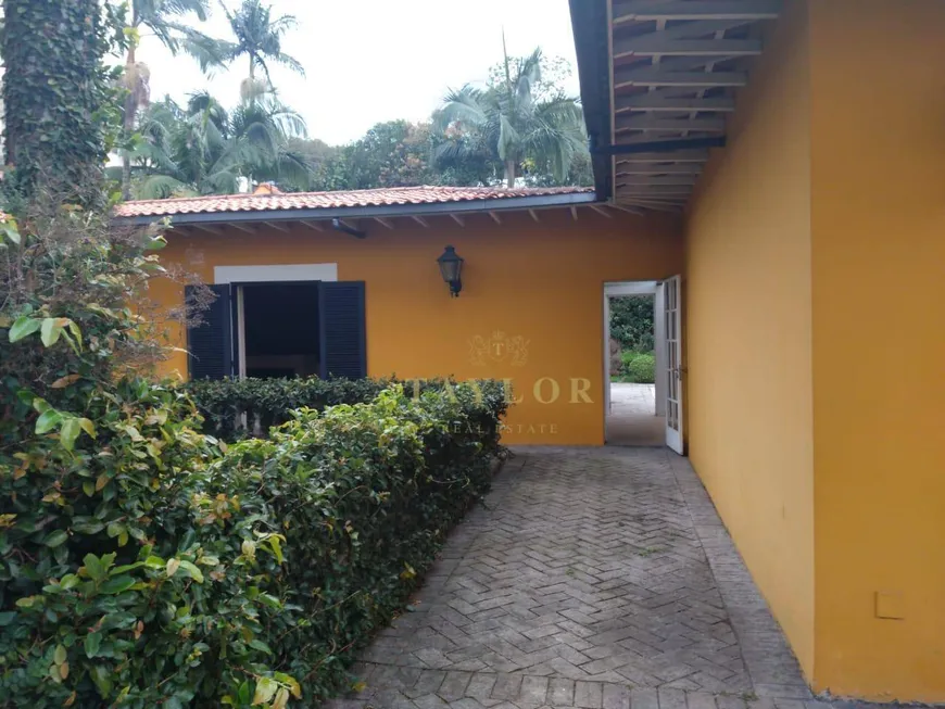 Foto 1 de Casa com 4 Quartos para venda ou aluguel, 620m² em Jardim Guedala, São Paulo