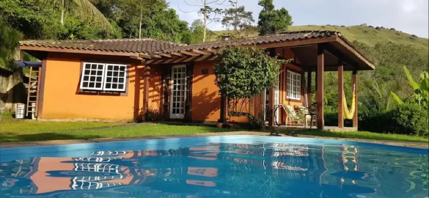 Foto 1 de Casa com 3 Quartos para alugar, 137m² em Portogalo, Angra dos Reis