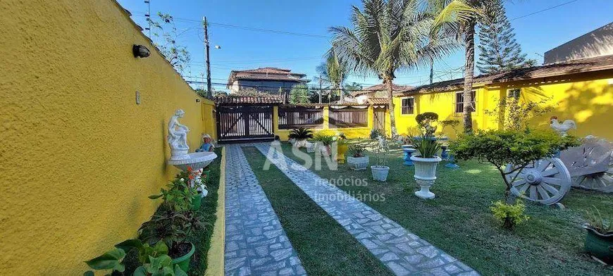 Foto 1 de Casa com 4 Quartos à venda, 300m² em Costazul, Rio das Ostras