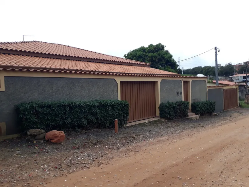 Foto 1 de Fazenda/Sítio com 4 Quartos à venda, 994m² em Jardim Currupira, Jundiaí