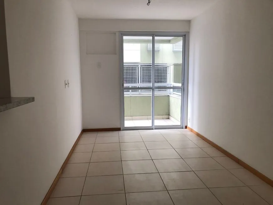 Foto 1 de Apartamento com 2 Quartos à venda, 57m² em Maria Paula, Niterói