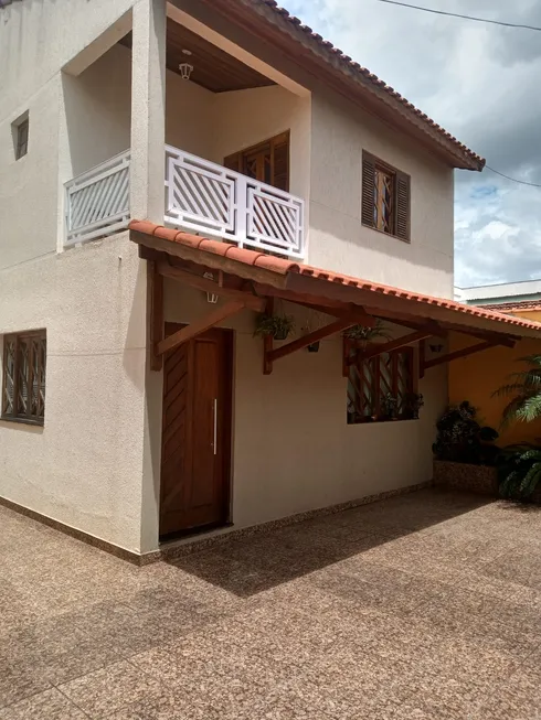 Foto 1 de Casa com 3 Quartos à venda, 120m² em Jardim São Luís, Suzano