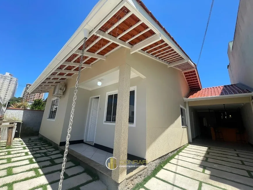 Foto 1 de Casa com 3 Quartos à venda, 118m² em Tabuleiro dos Oliveiras, Itapema