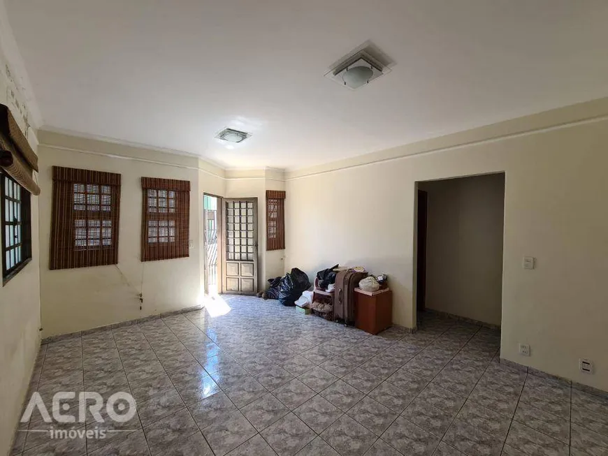 Foto 1 de Casa com 3 Quartos à venda, 110m² em Vila Industrial, Bauru