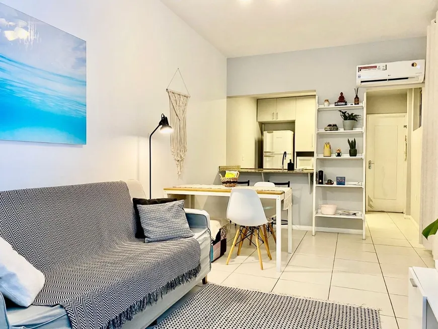 Foto 1 de Apartamento com 1 Quarto à venda, 50m² em Copacabana, Rio de Janeiro