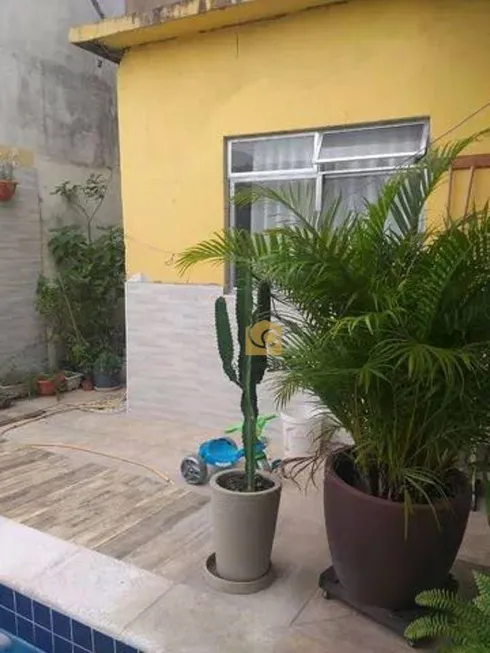 Foto 1 de Casa com 3 Quartos à venda, 80m² em  Vila Valqueire, Rio de Janeiro