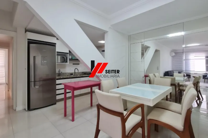Foto 1 de Apartamento com 3 Quartos para alugar, 117m² em Centro, Florianópolis