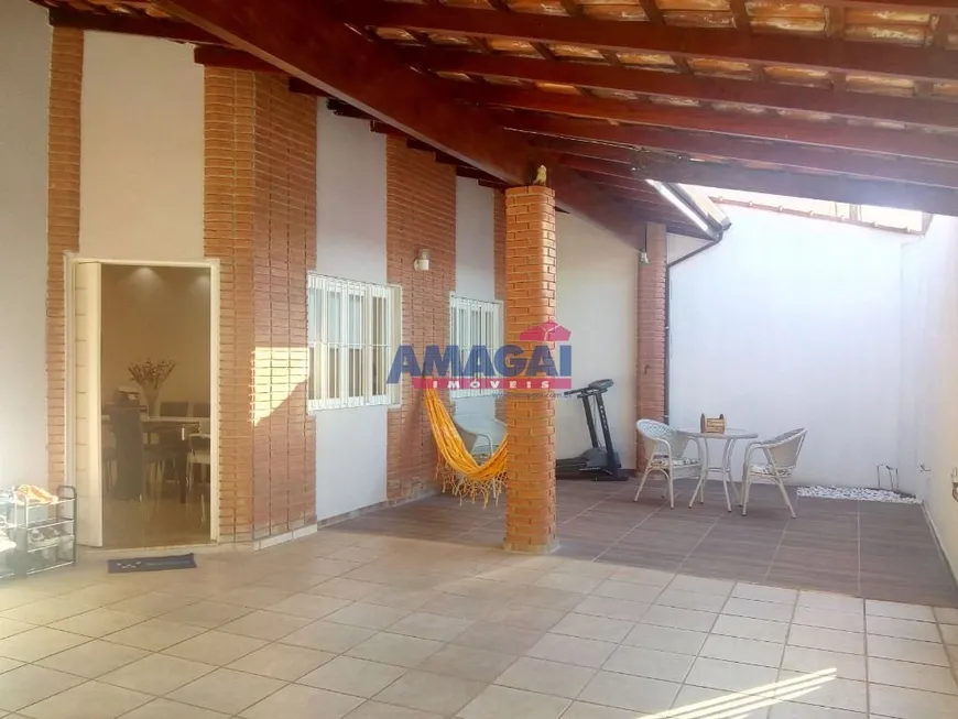 Foto 1 de Casa com 3 Quartos à venda, 210m² em Jardim Santa Maria, Jacareí