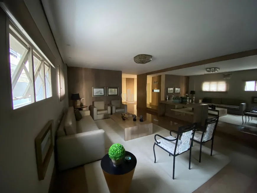 Foto 1 de Apartamento com 3 Quartos à venda, 207m² em Centro, Araraquara