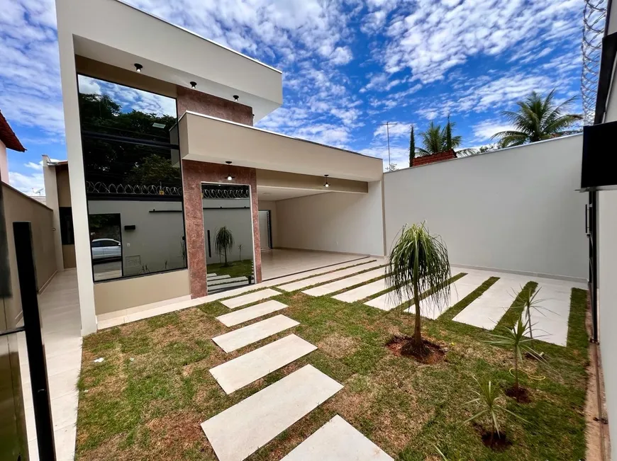 Foto 1 de Casa com 3 Quartos à venda, 140m² em Morada do Sol, Montes Claros