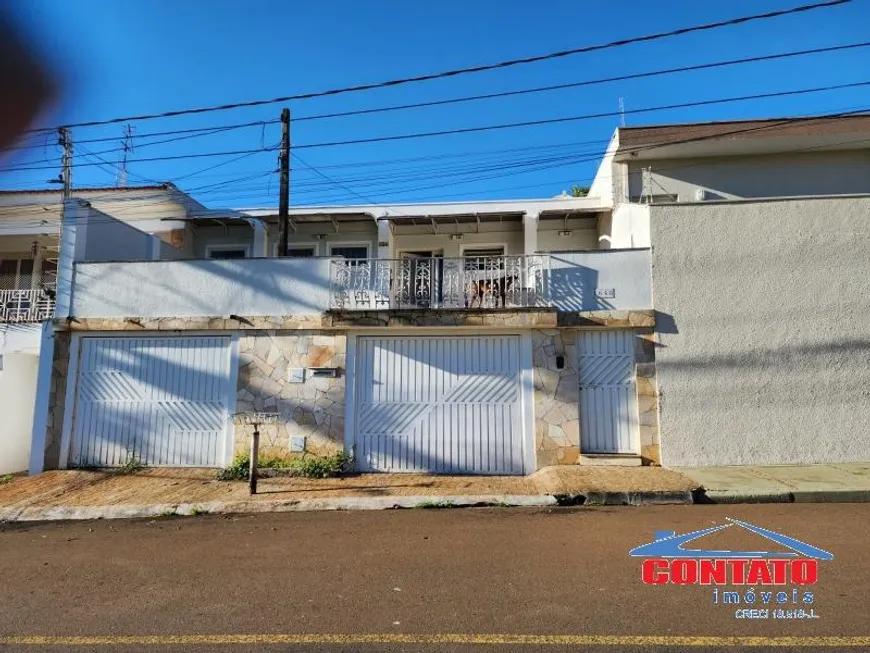 Foto 1 de Casa com 3 Quartos à venda, 230m² em Jardim Macarengo, São Carlos