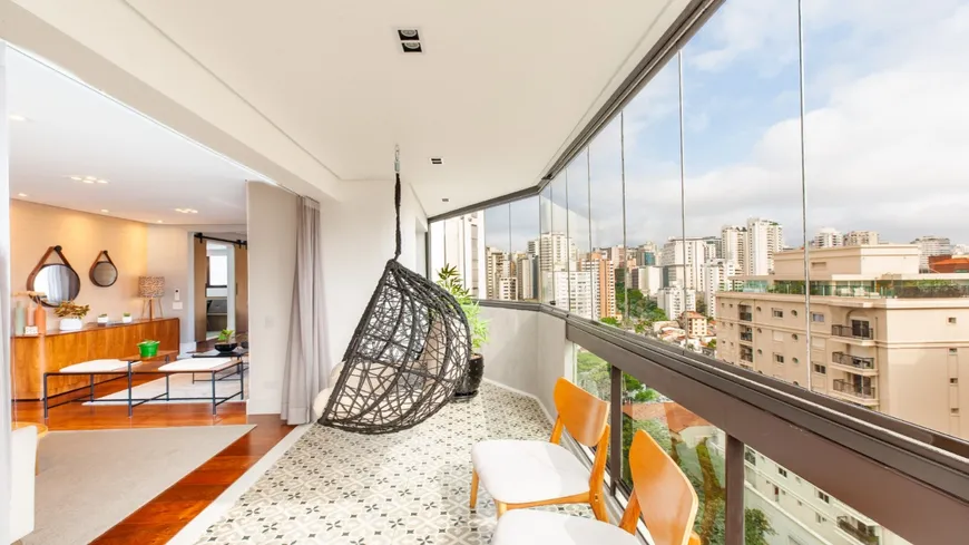 Foto 1 de Apartamento com 3 Quartos à venda, 210m² em Jardim das Perdizes, São Paulo