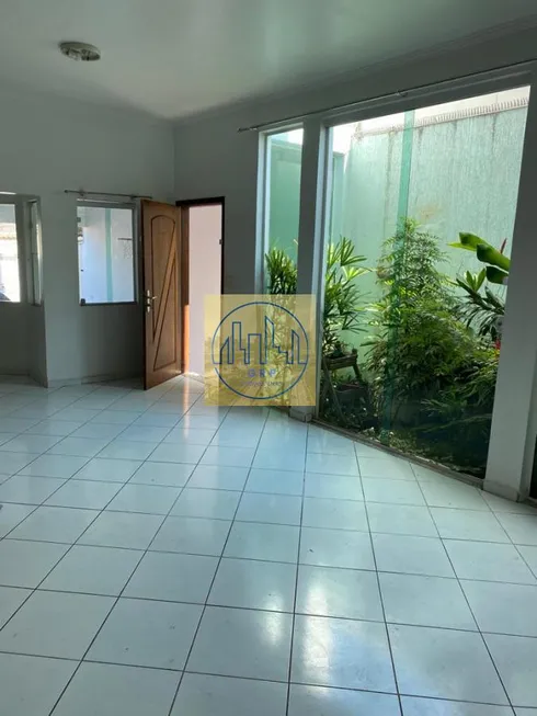 Foto 1 de Sobrado com 4 Quartos para alugar, 250m² em Jardim Bela Vista, Santo André