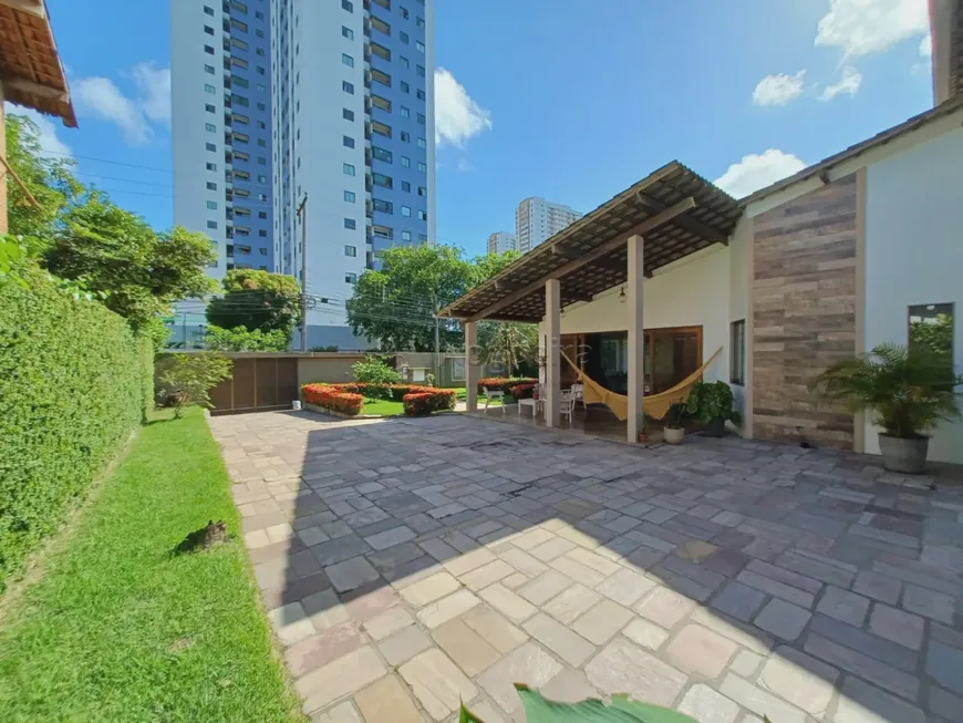 Foto 1 de Casa com 4 Quartos à venda, 226m² em Caxangá, Recife