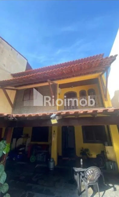 Foto 1 de Casa com 4 Quartos à venda, 196m² em Bangu, Rio de Janeiro