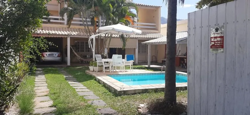 Foto 1 de Casa com 3 Quartos à venda, 450m² em Piratininga, Niterói