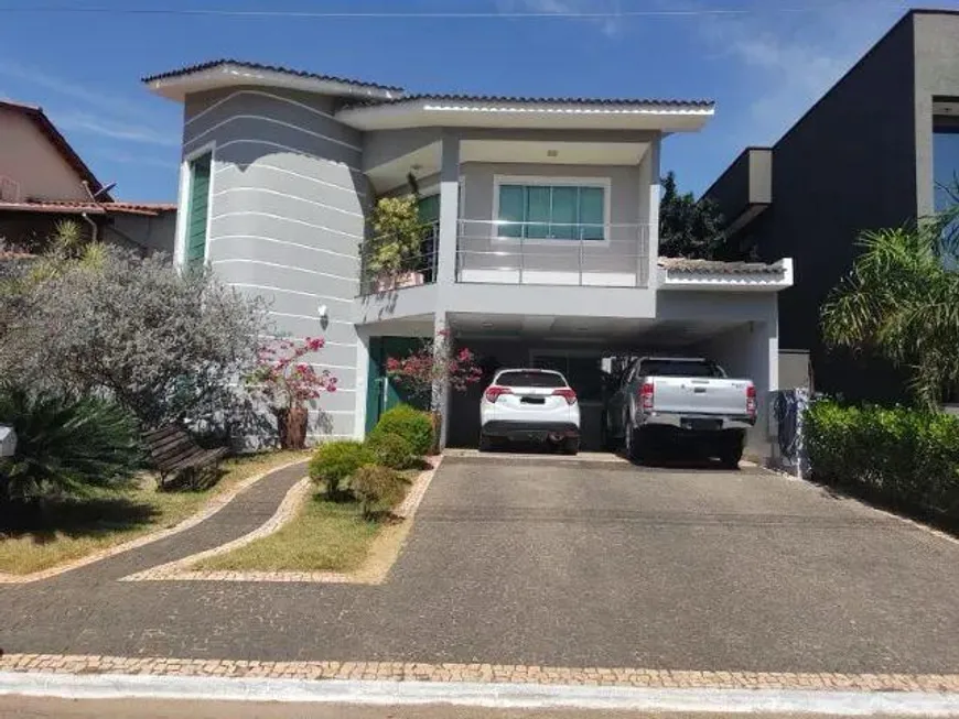 Foto 1 de Casa de Condomínio com 4 Quartos à venda, 370m² em Jardins Madri, Goiânia