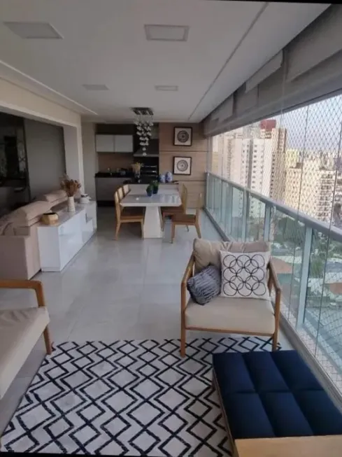 Foto 1 de Apartamento com 3 Quartos à venda, 180m² em Santana, São Paulo