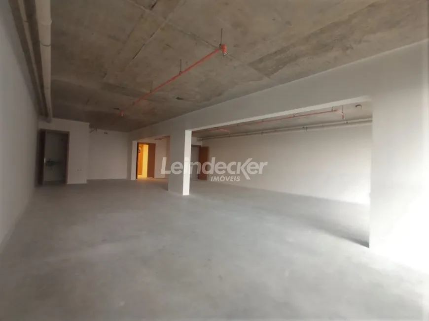 Foto 1 de Sala Comercial para alugar, 112m² em Passo D areia, Porto Alegre