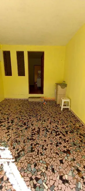 Foto 1 de Casa com 2 Quartos à venda, 200m² em Jardim Presidente Dutra, Guarulhos