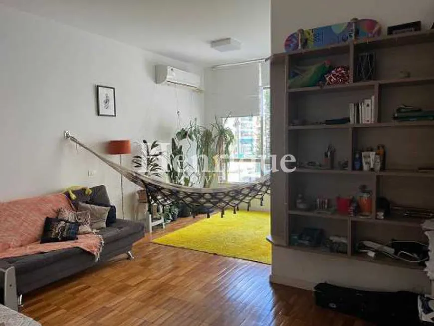 Foto 1 de Apartamento com 3 Quartos à venda, 95m² em Laranjeiras, Rio de Janeiro