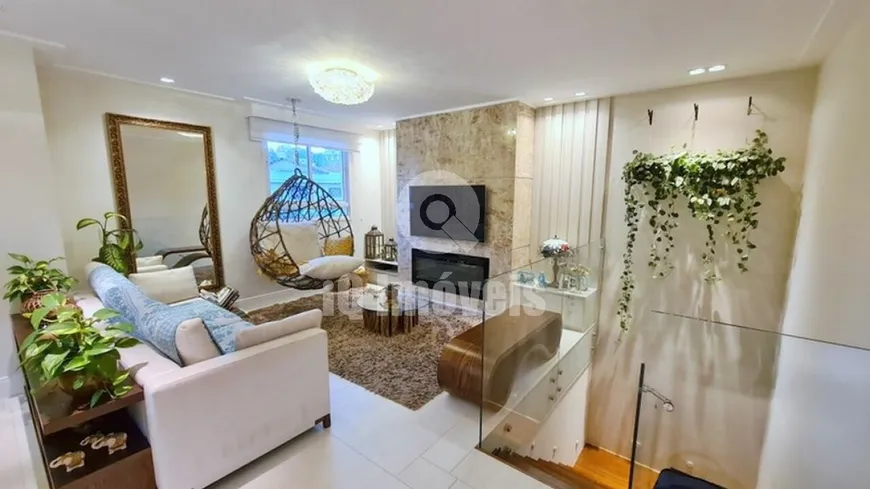 Foto 1 de Apartamento com 3 Quartos à venda, 220m² em Vila Ipojuca, São Paulo