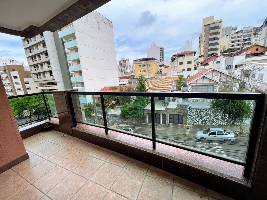 Foto 1 de Apartamento com 4 Quartos à venda, 202m² em Santa Helena, Juiz de Fora