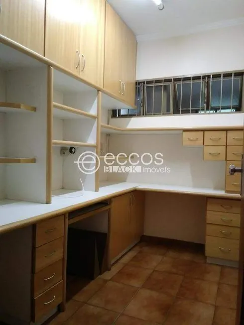 Foto 1 de Apartamento com 4 Quartos para alugar, 203m² em Tabajaras, Uberlândia