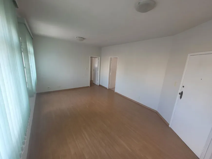 Foto 1 de Apartamento com 3 Quartos à venda, 100m² em João Pinheiro, Belo Horizonte