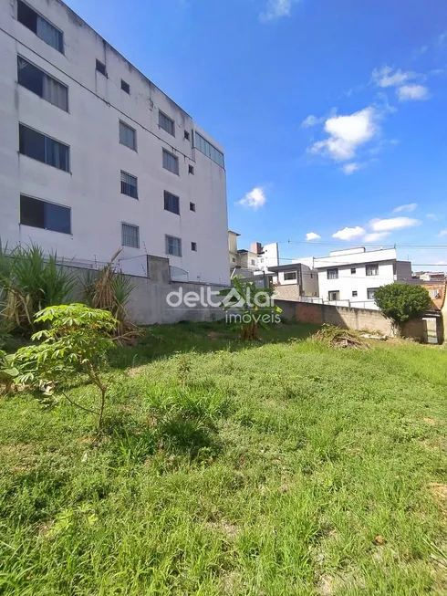 Foto 1 de Lote/Terreno à venda, 375m² em Heliópolis, Belo Horizonte