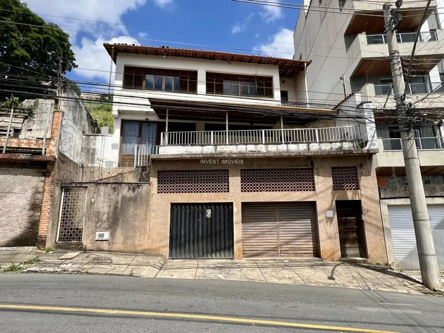 Foto 1 de Casa com 3 Quartos à venda, 420m² em Bom Pastor, Juiz de Fora