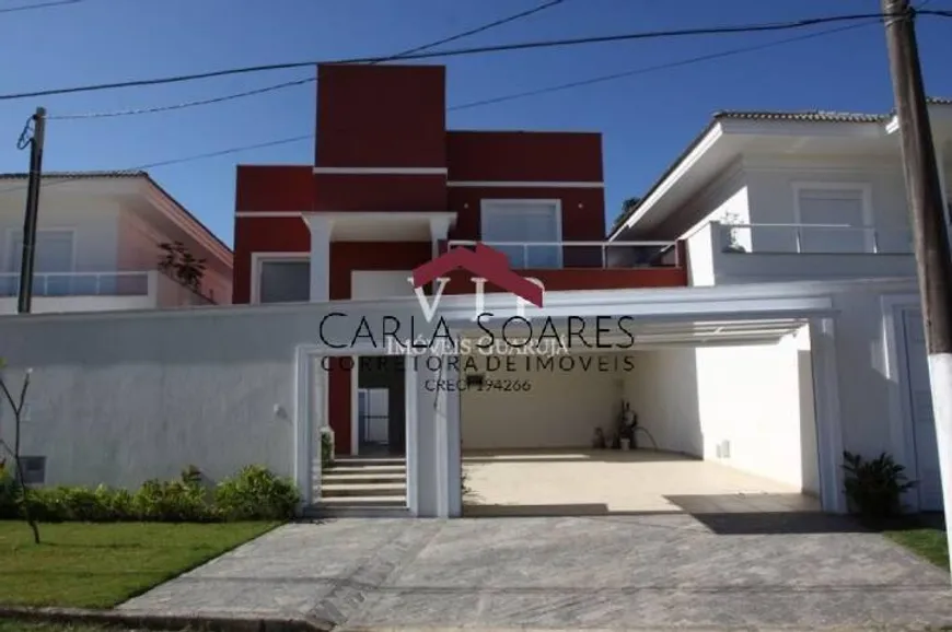 Foto 1 de Casa com 4 Quartos para venda ou aluguel, 300m² em Balneário Praia do Pernambuco, Guarujá