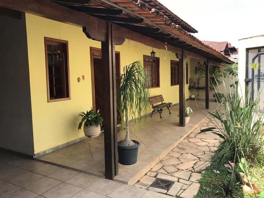 Foto 1 de Casa com 5 Quartos à venda, 368m² em Três Barras, Contagem