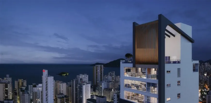 Foto 1 de Apartamento com 4 Quartos à venda, 143m² em Centro, Balneário Camboriú