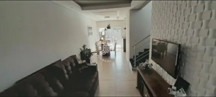 Foto 1 de Casa de Condomínio com 3 Quartos à venda, 134m² em Jardim Celeste, Jundiaí