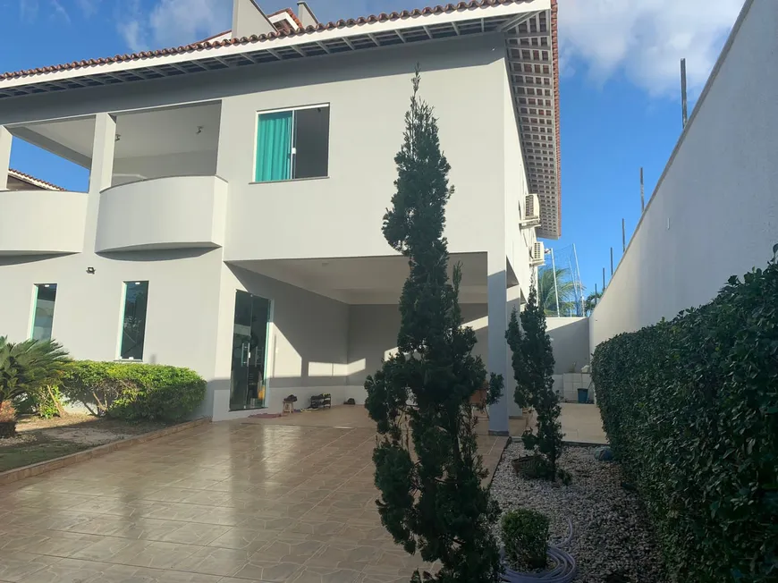 Foto 1 de Casa com 4 Quartos à venda, 250m² em Quintas do Calhau, São Luís