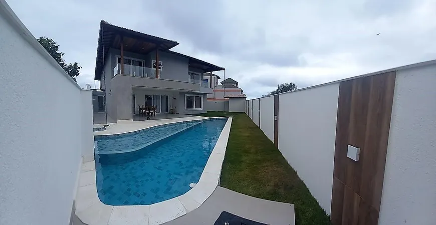 Foto 1 de Casa com 4 Quartos à venda, 384m² em Praia Do Foguete, Cabo Frio