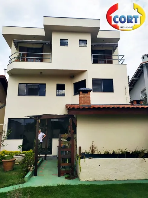 Foto 1 de Casa com 4 Quartos à venda, 300m² em Vila Oliveira, Mogi das Cruzes