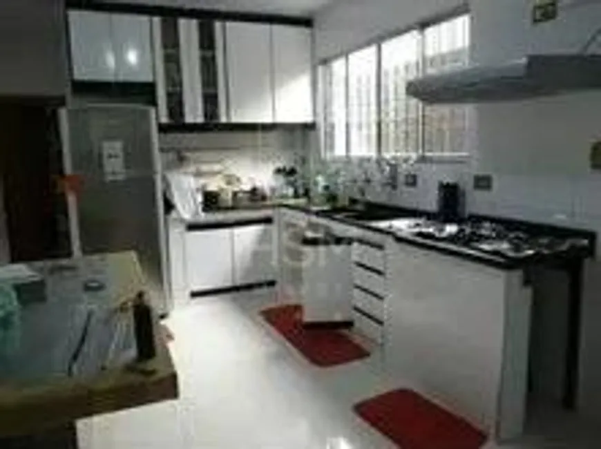 Foto 1 de Sobrado com 3 Quartos à venda, 190m² em Paulicéia, São Bernardo do Campo