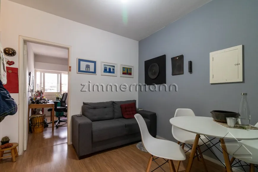 Foto 1 de Apartamento com 2 Quartos à venda, 44m² em Santa Cecília, São Paulo