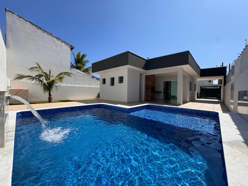 Foto 1 de Casa com 3 Quartos à venda, 110m² em Califórnia, Itanhaém