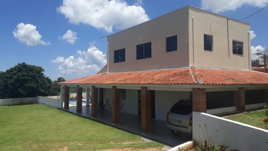 Foto 1 de Fazenda/Sítio com 4 Quartos à venda, 1350m² em Centro, Pinhalzinho